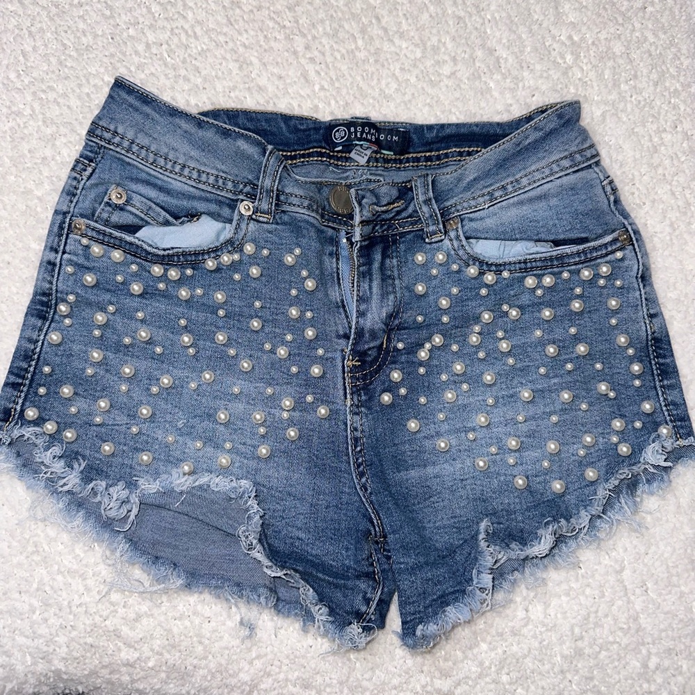 Pearl Jean shorts. Super cute!! Boom boom jeans brand.